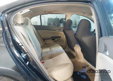 2009 Honda Accord 2.4 Lx-P z USA, uszkodzony, nr VIN 1HGCP26419A121739